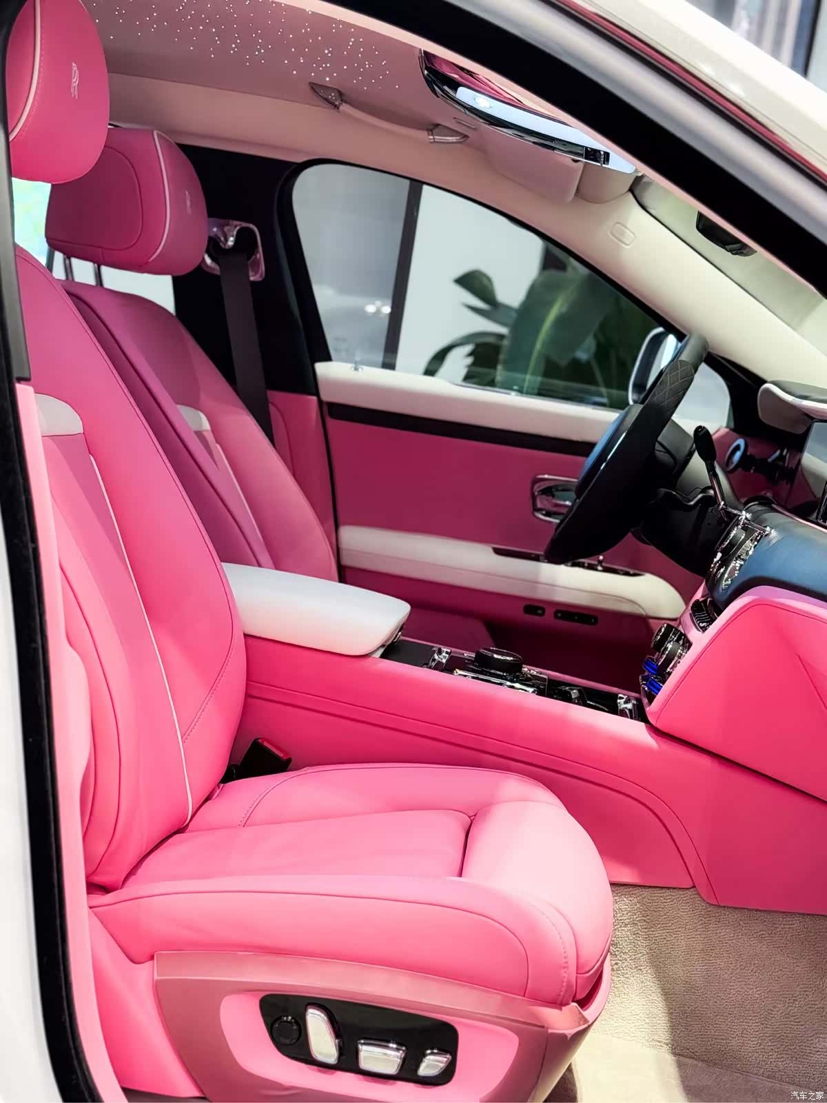 Rolls-Royce Ghost, 2024 22