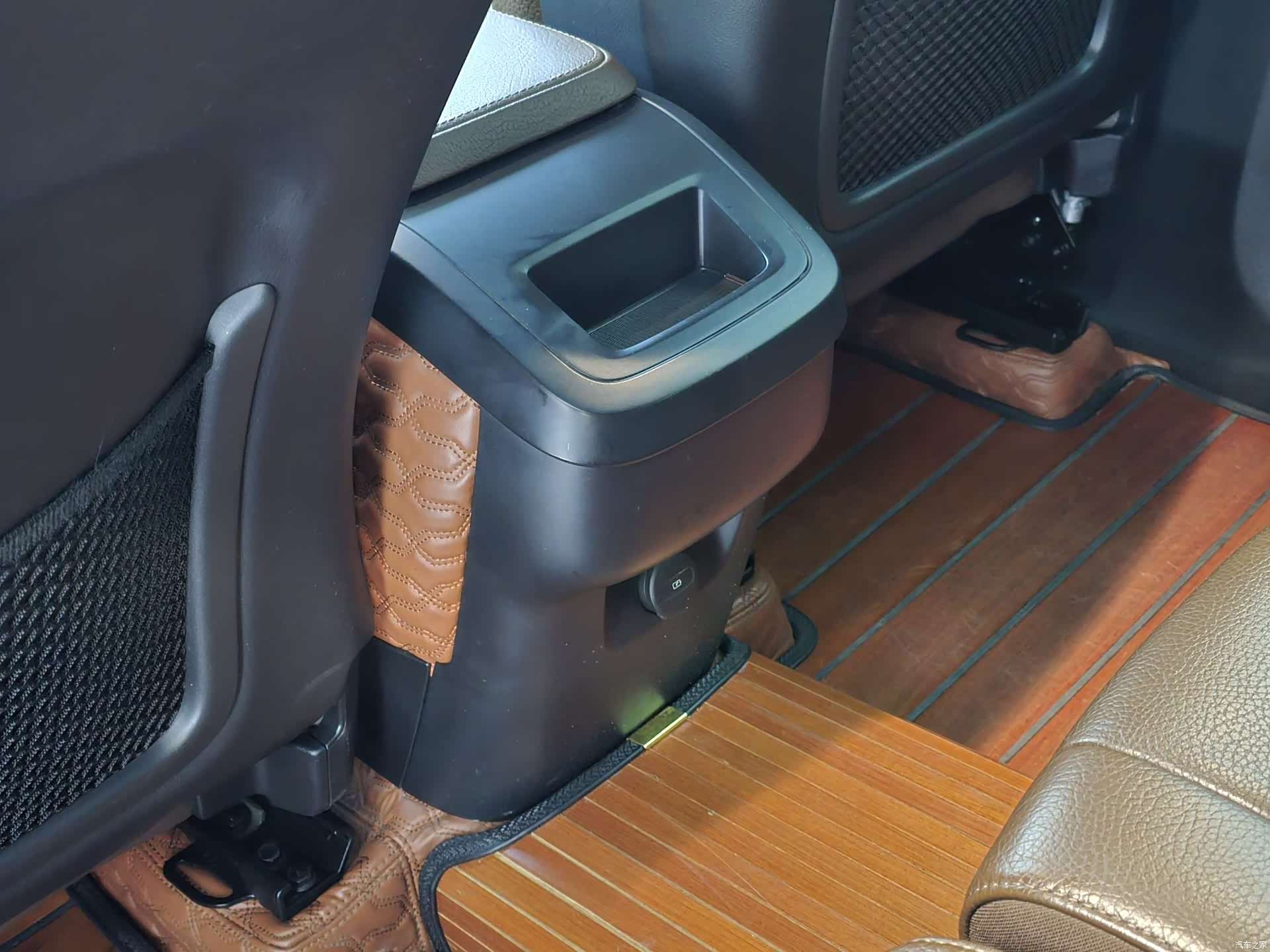 Volvo XC90, 2020 11
