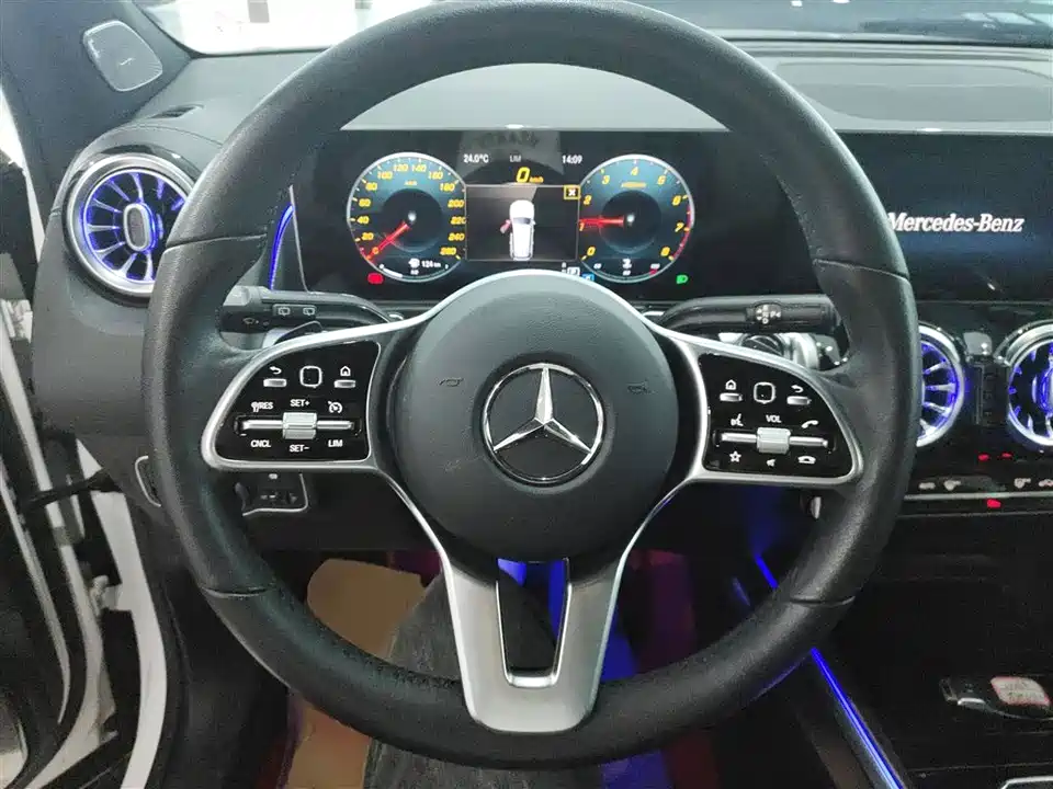 Mercedes-Benz GLB