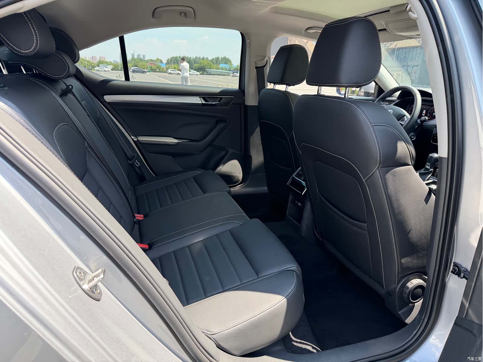Skoda Superb, 2023 17