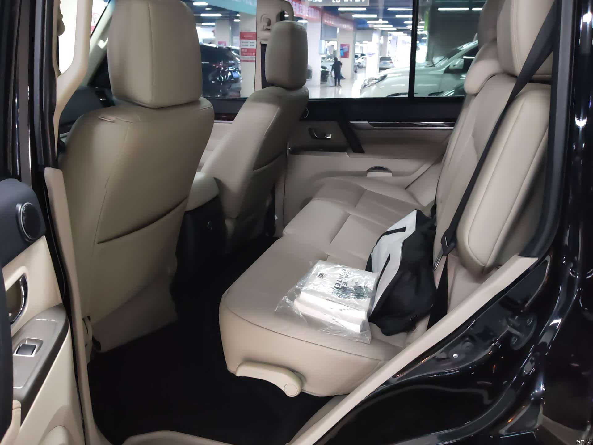 Mitsubishi Pajero, 2020 7