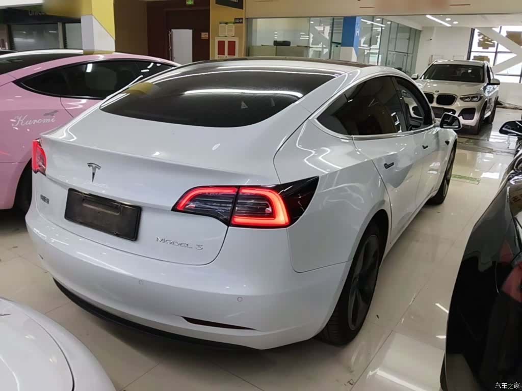 Tesla Model 3, 2020 7