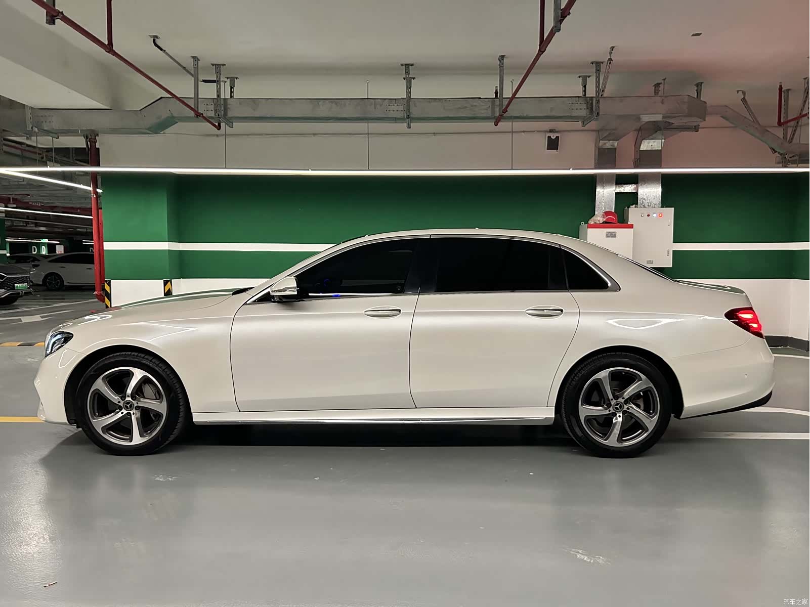 Mercedes-Benz E-Class, 2019 16