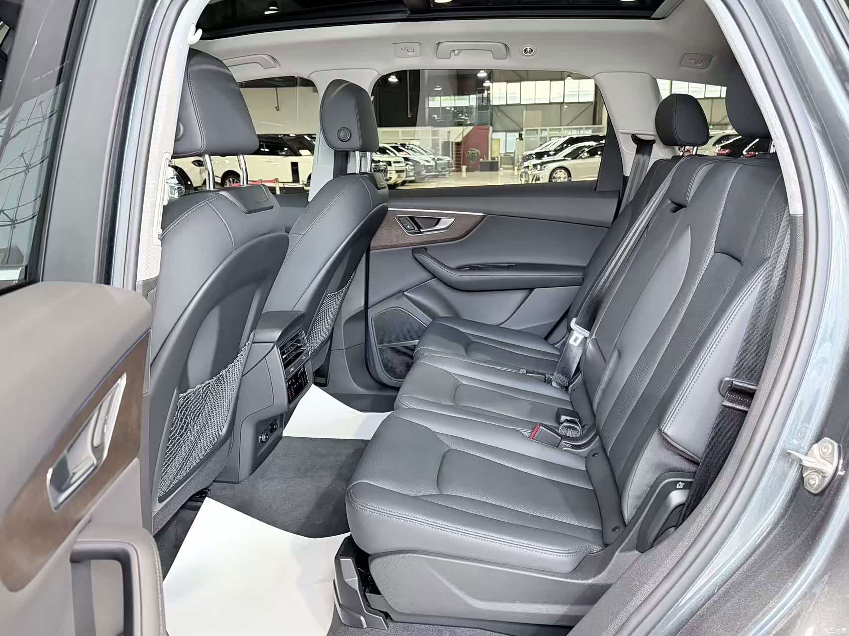 Audi Q7, 2022 12