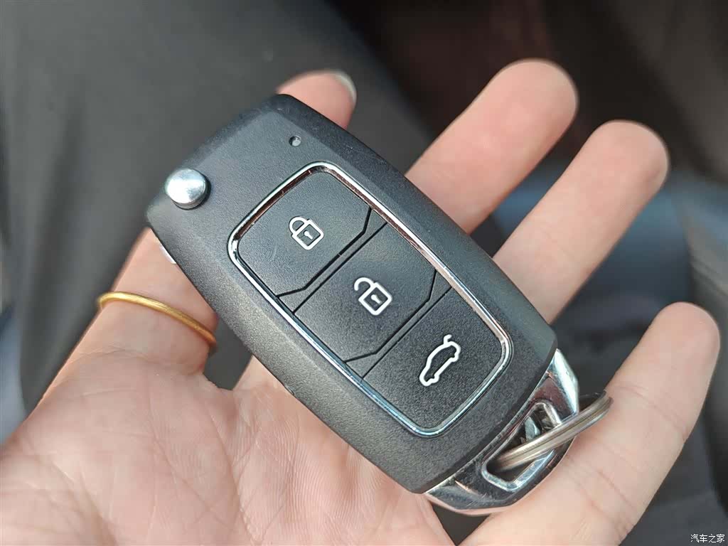 Buick Encore, 2016 12