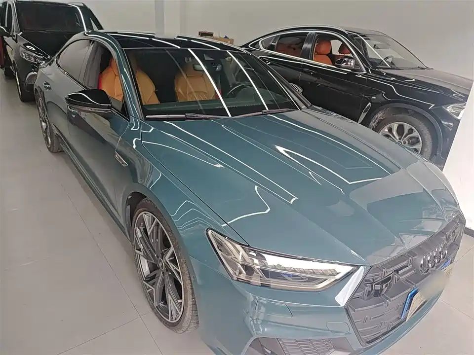 Audi A7L