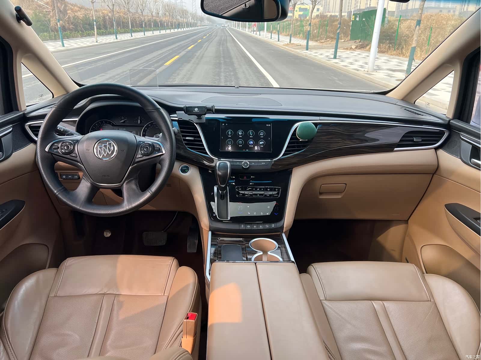 Buick GL8, 2019 все фото
