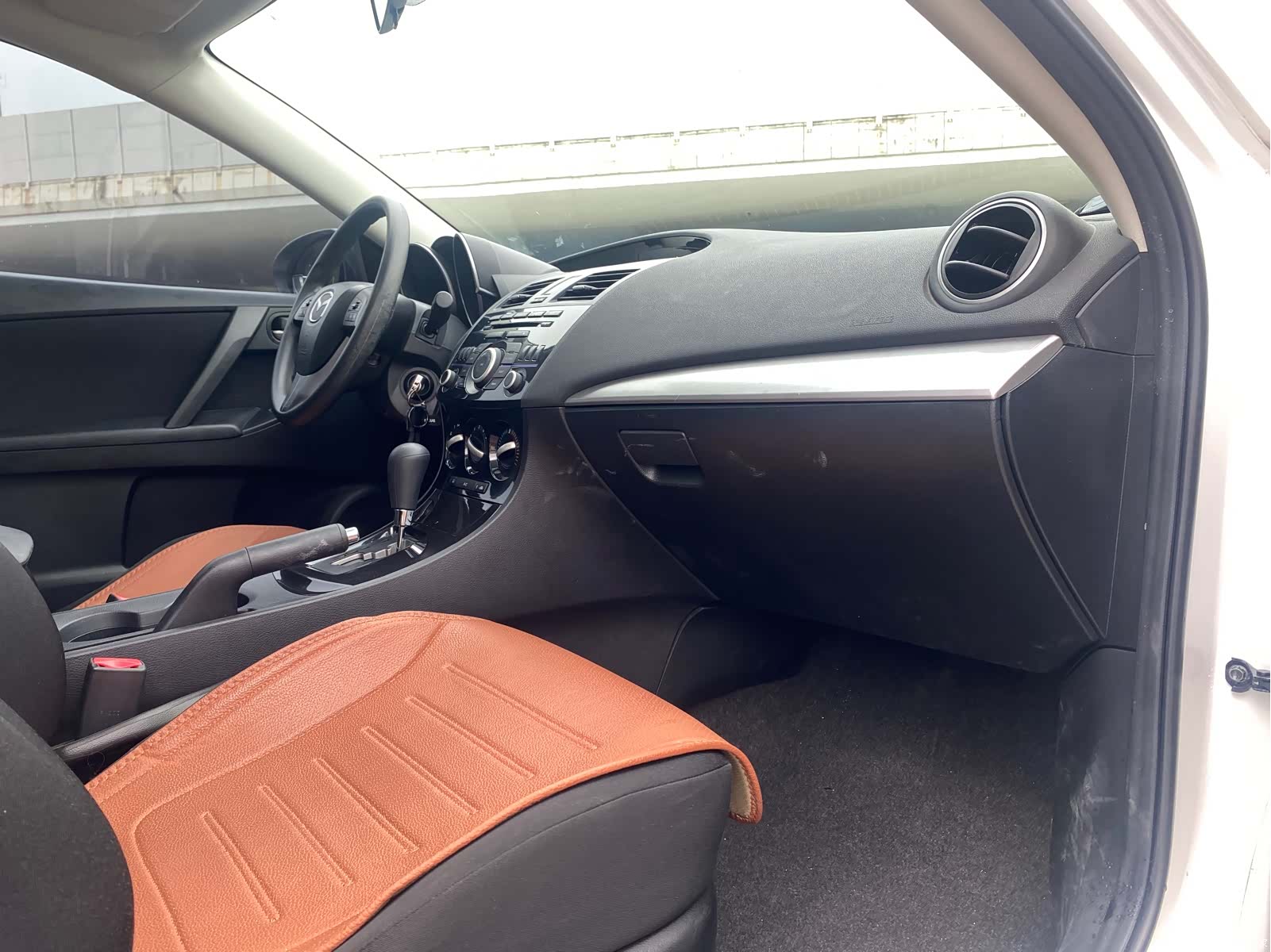 Mazda 3, 2015 13