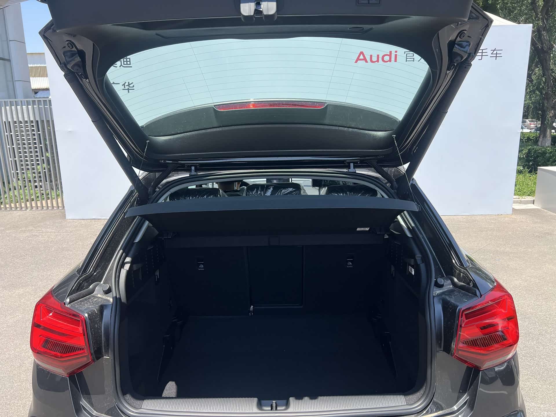 Audi Q2L, 2026 14