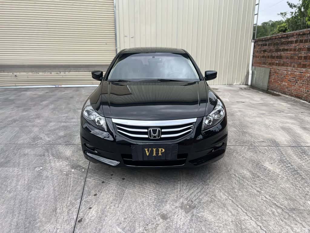 Honda Accord, 2011 3
