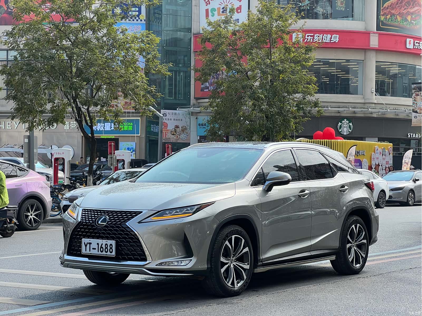 Lexus RX, 2020 1