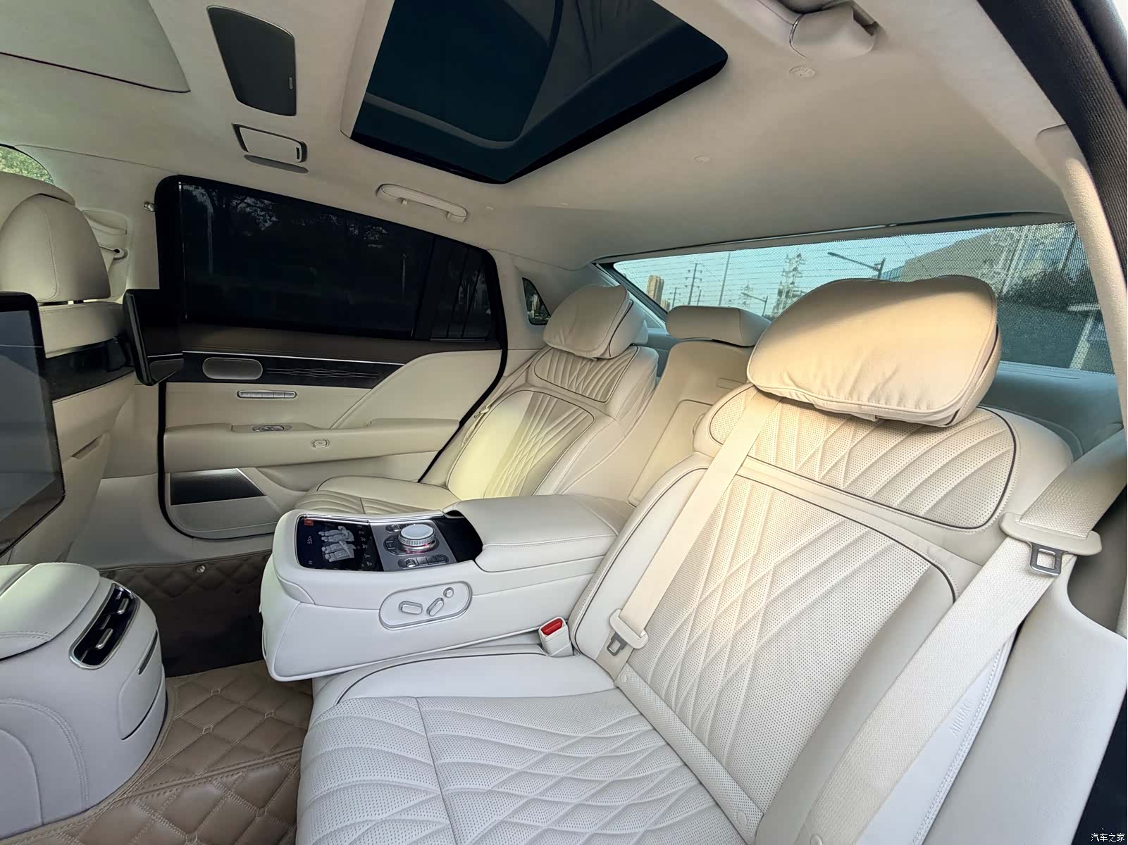 Genesis G90, 2023 24