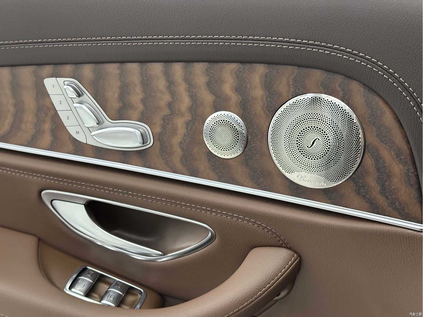 Mercedes-Benz E-Class, 2023 16