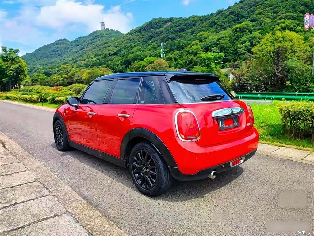 Mini ONE, 2018 13