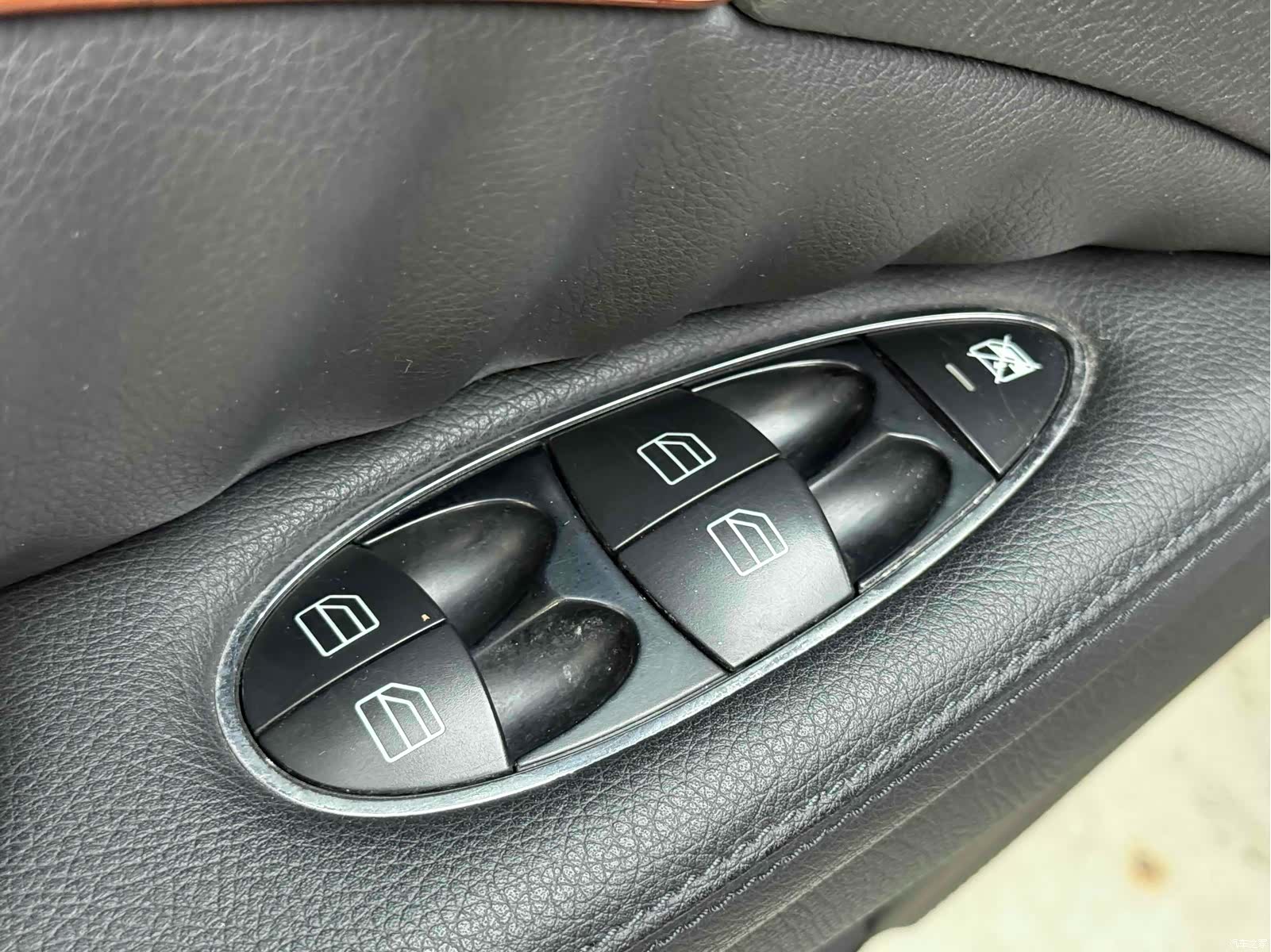 Mercedes-Benz E-Class, 2008 18