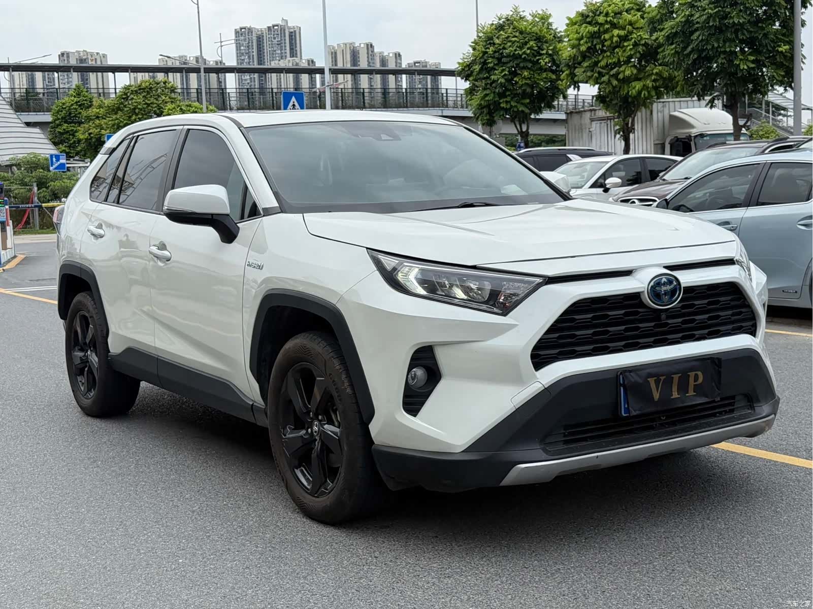 Toyota RAV4, 2021 3
