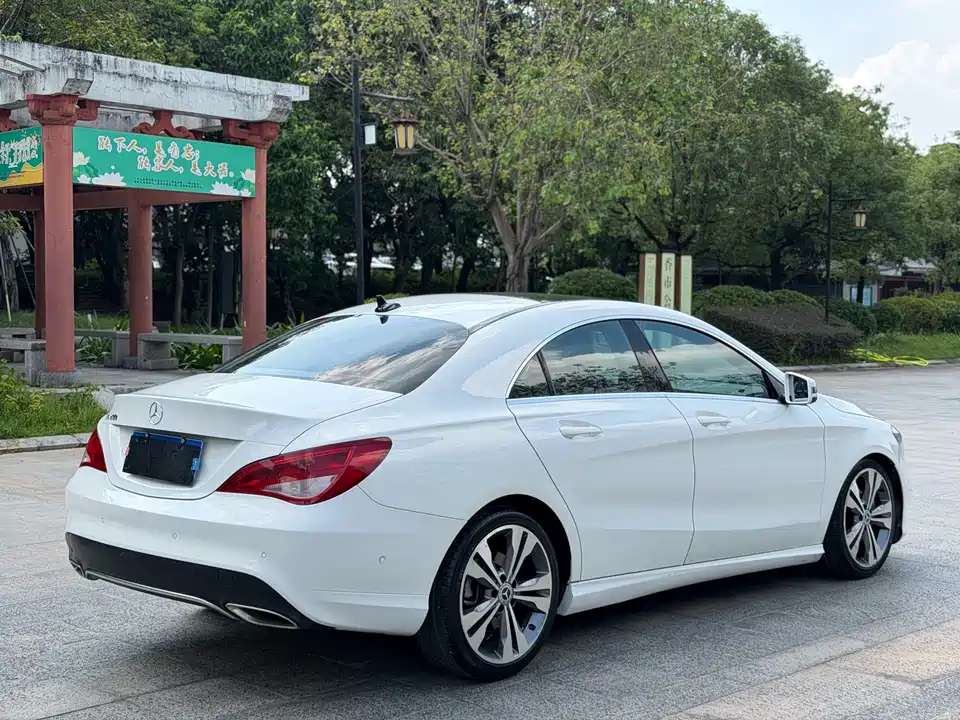 Mercedes-Benz CLA