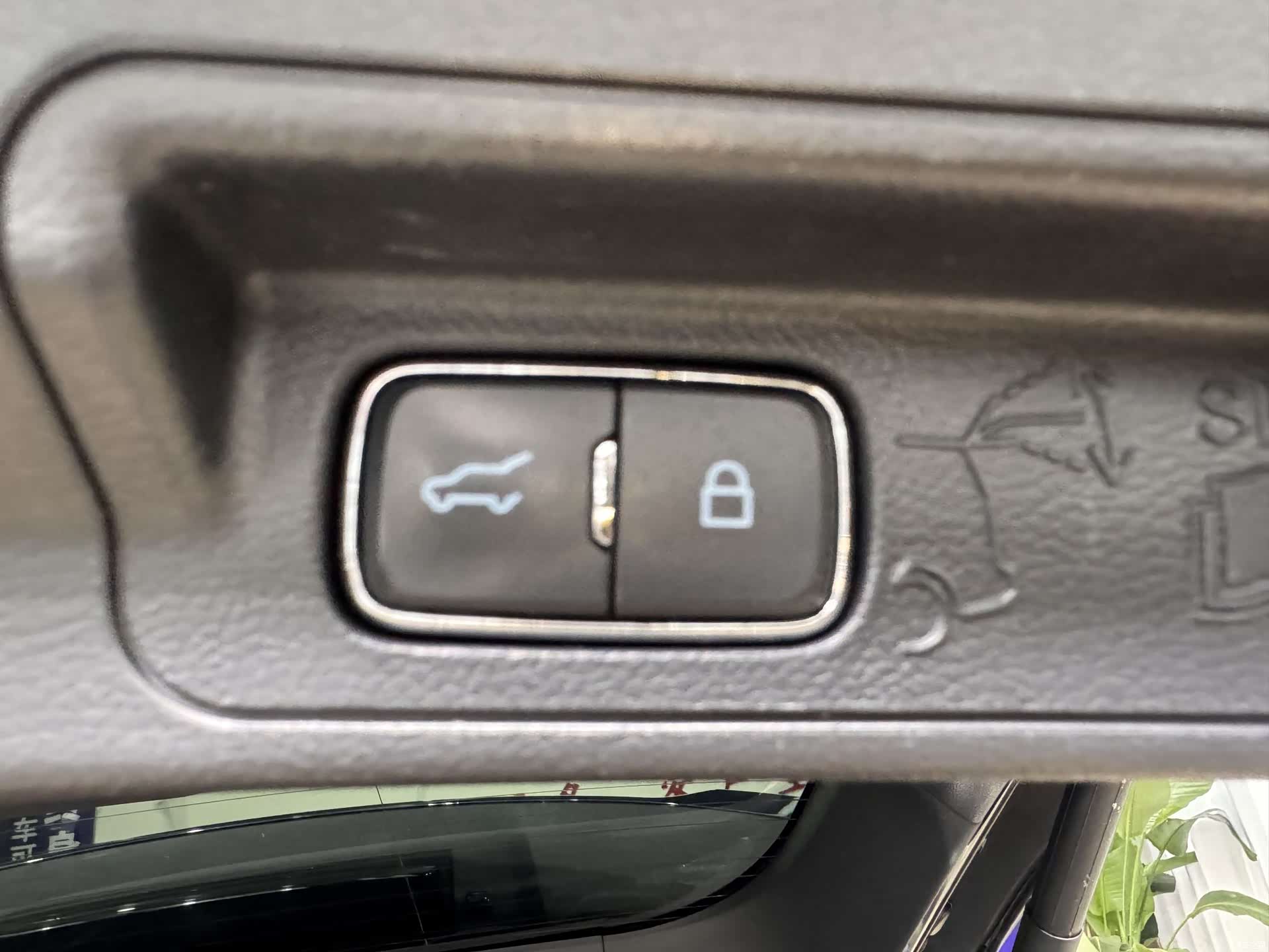 Ford Explorer, 2021 24