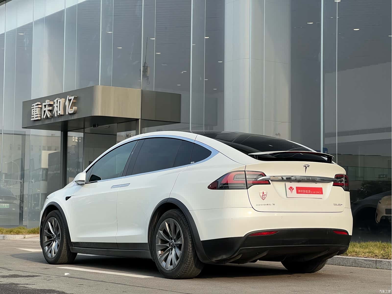 Tesla Model X, 2017 3
