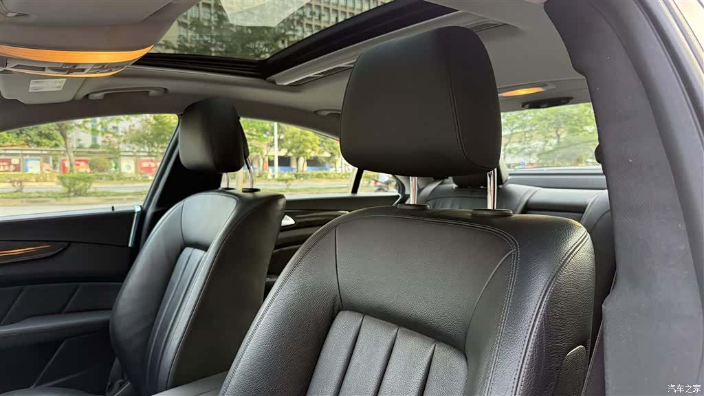 Mercedes-Benz CLS, 2015 9