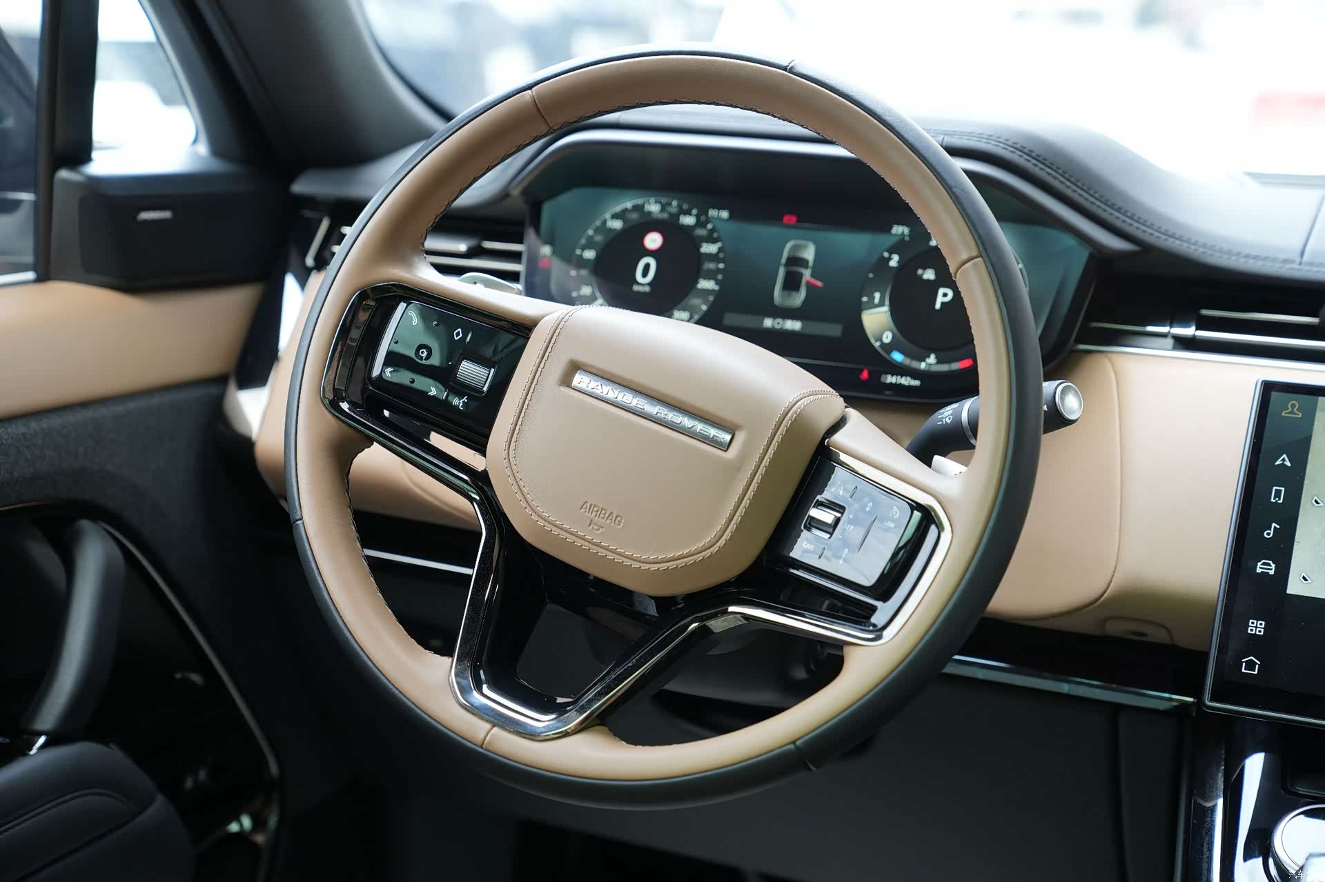 Land Rover Range Rover, 2023 11