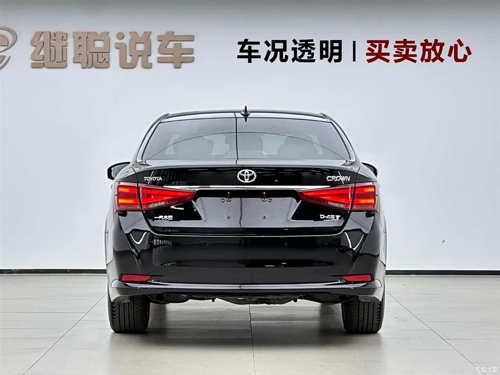 Toyota Crown, 2017 4