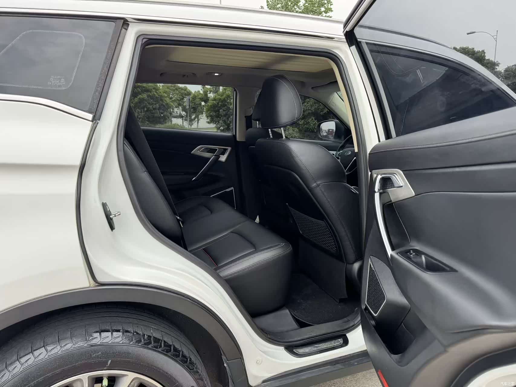 Geely Boyue, 2019 11