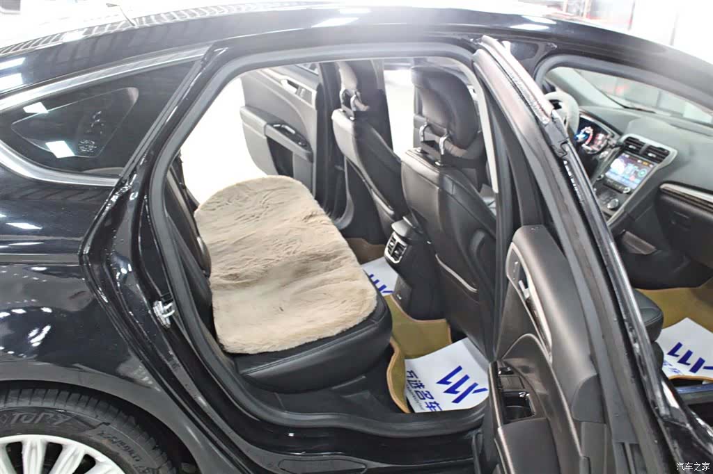 Ford Mondeo, 2016 12