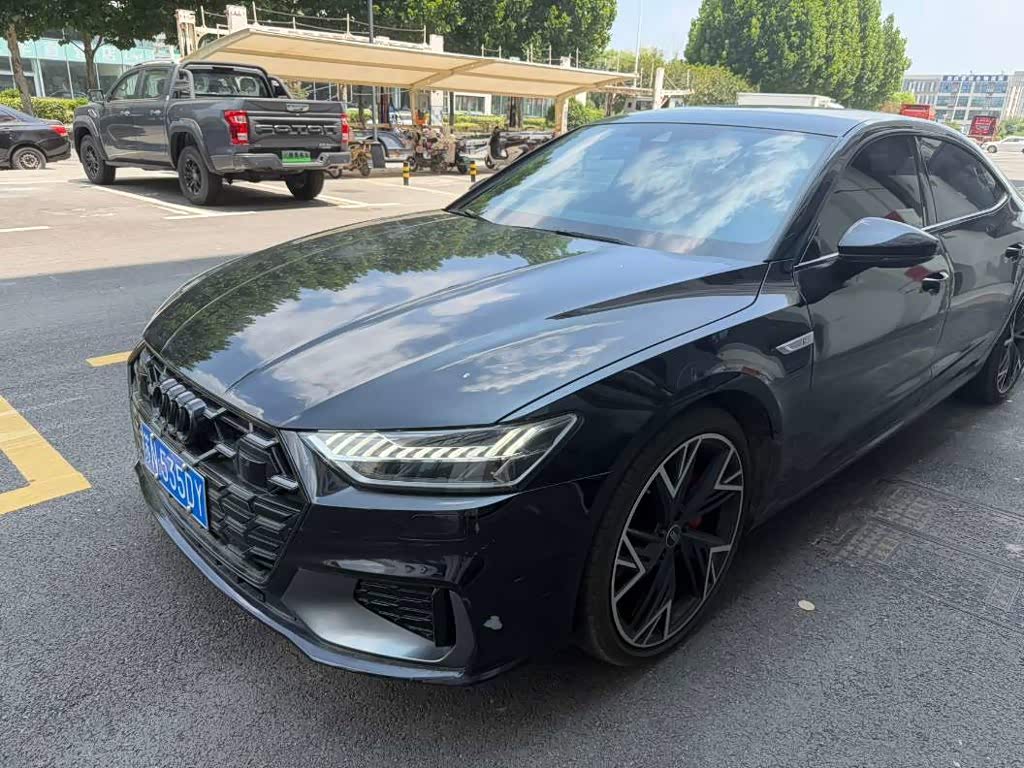 Audi A7L