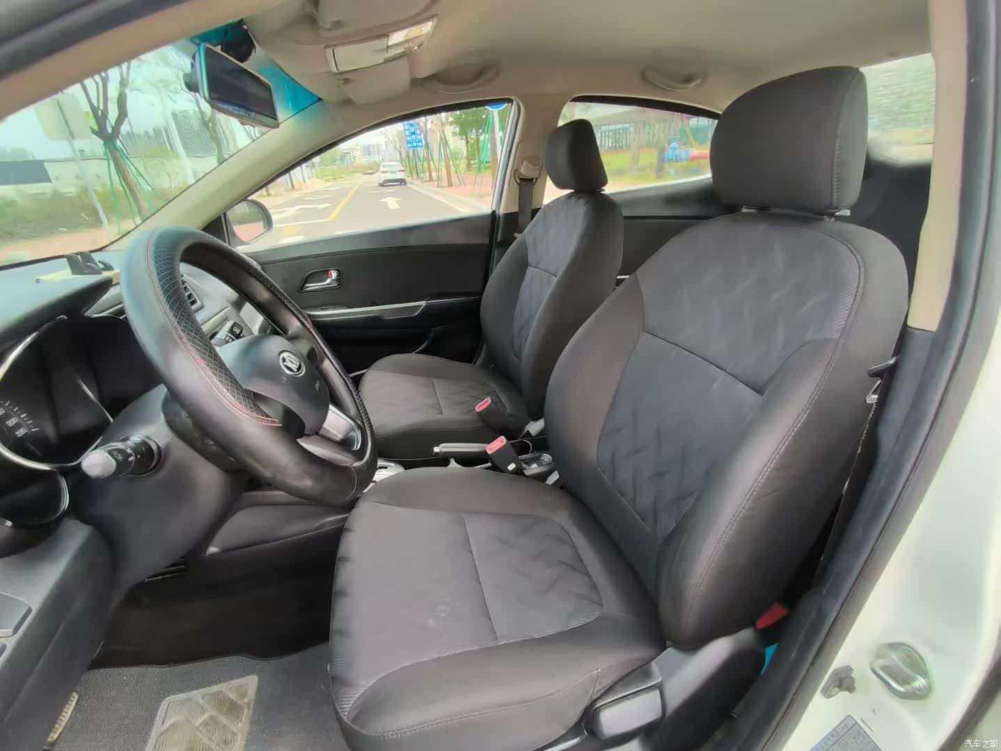 Kia K2, 2014 8