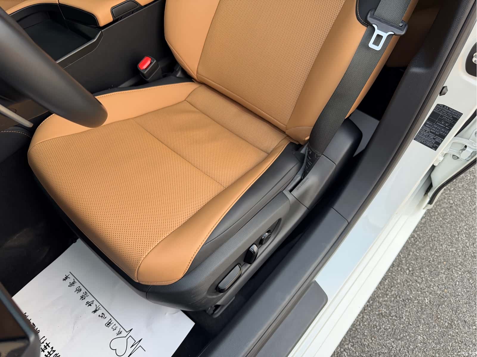 Lexus ES, 2023 11