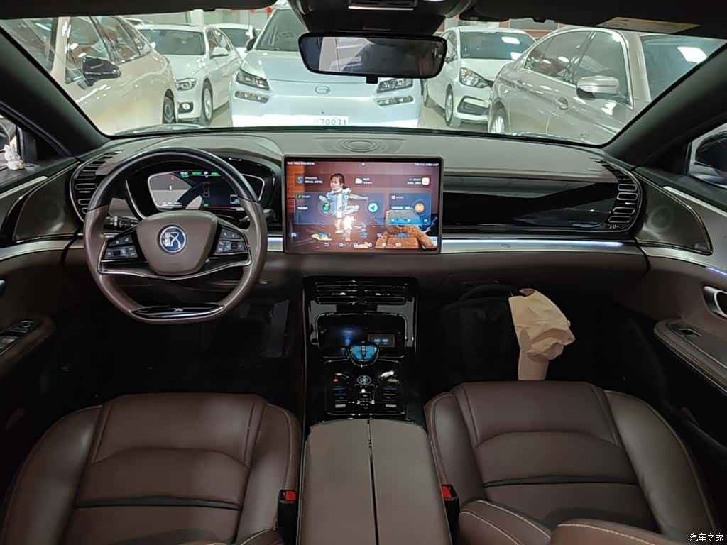 BYD Han, 2022 10