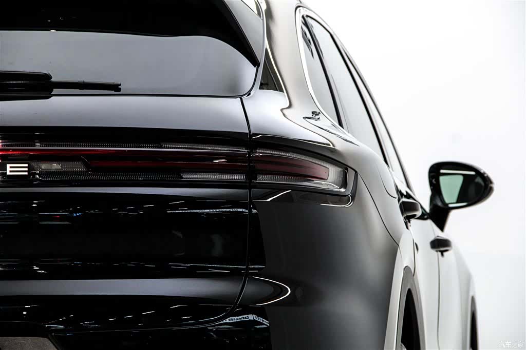 Porsche Cayenne, 2023 11