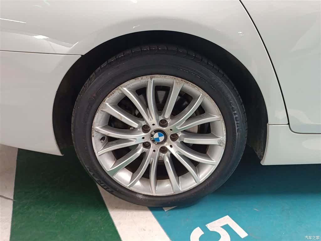 BMW 5 Series, 2014 26