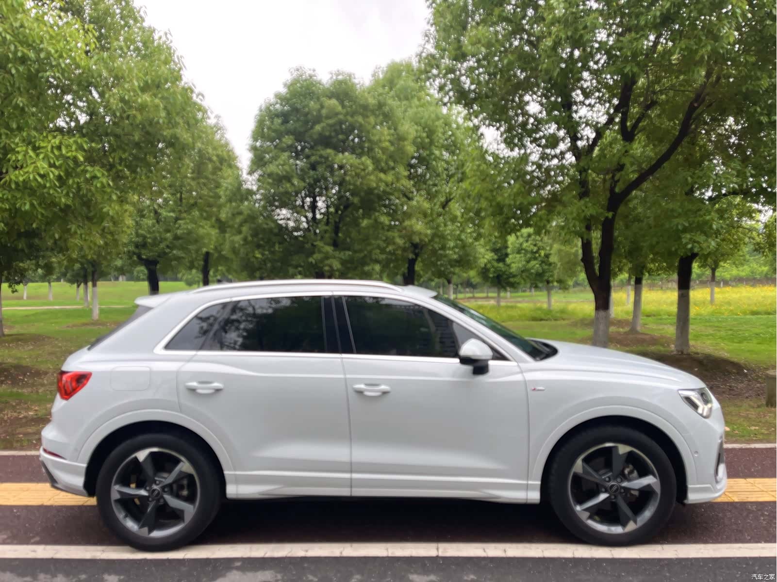 Audi Q3, 2023 3