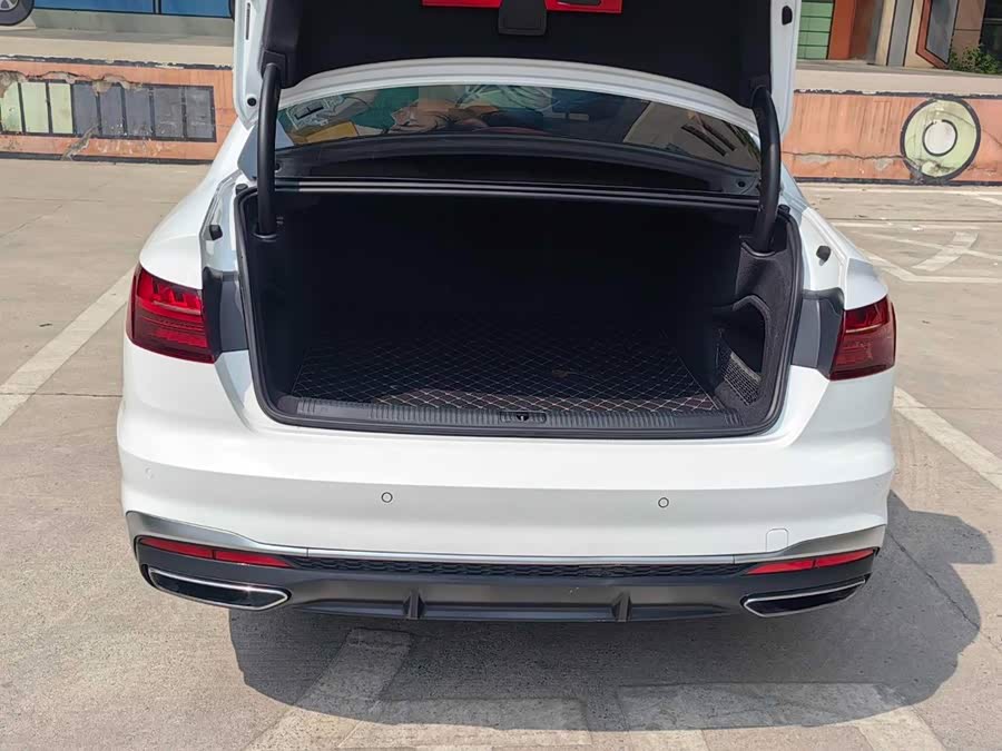 Audi A4L 2024, фото 12