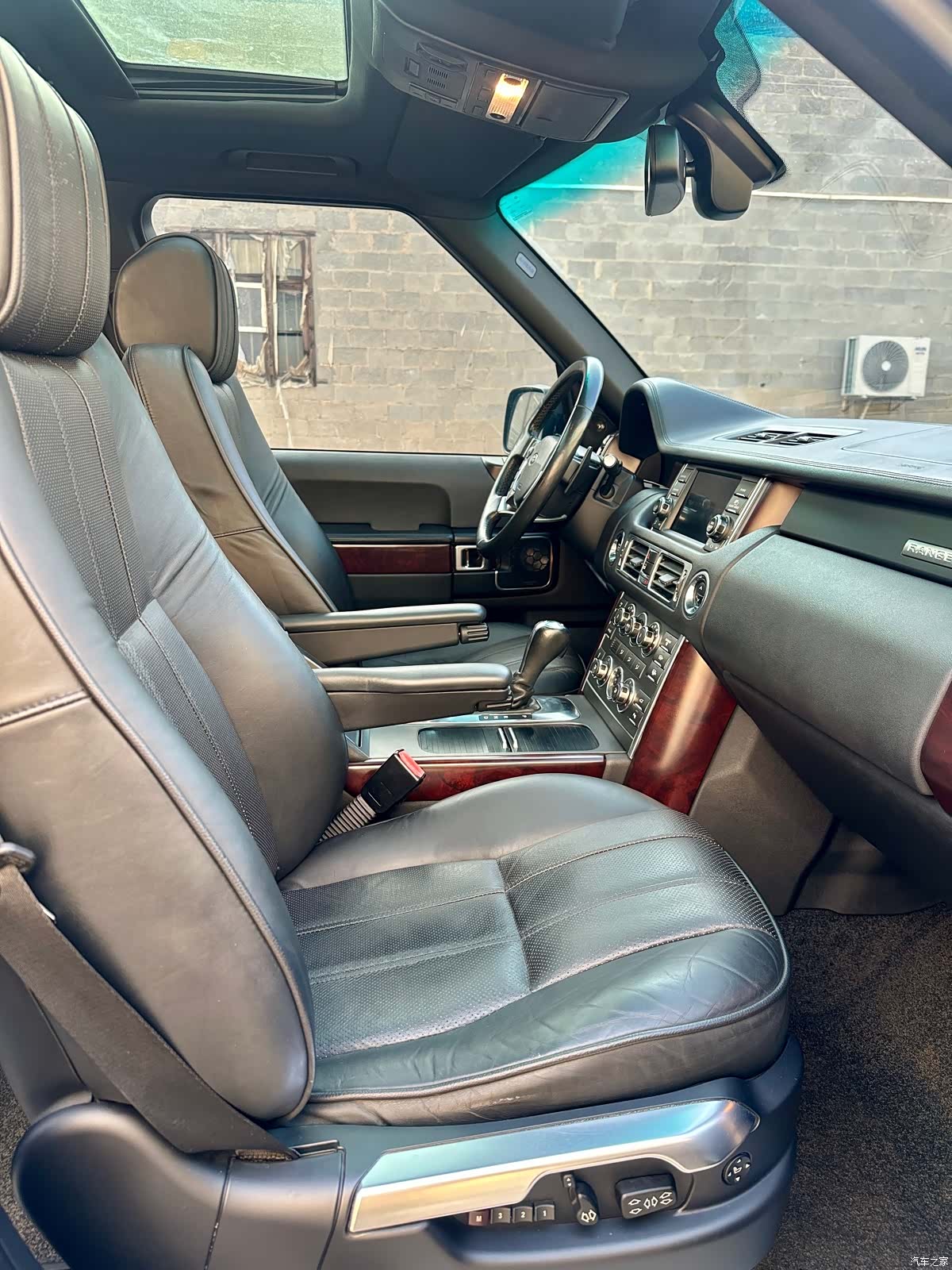 Land Rover Range Rover, 2012 10