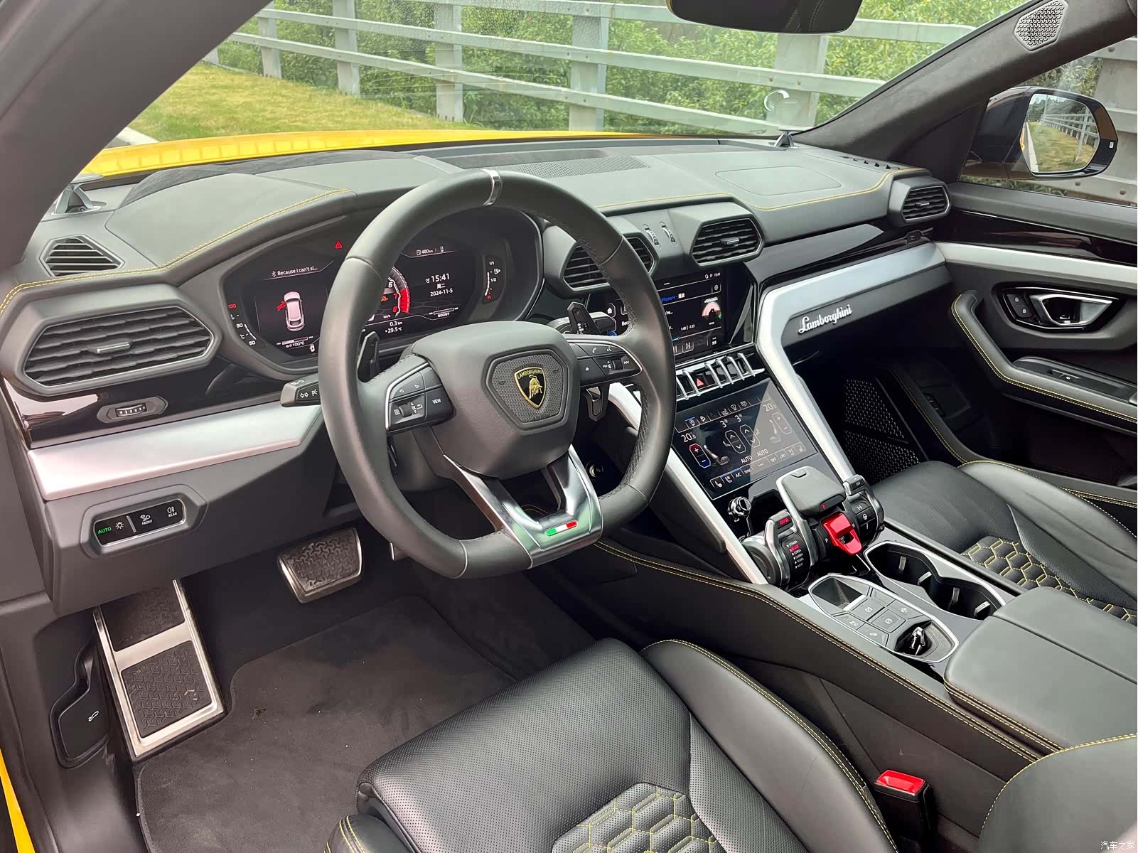 Lamborghini Urus, 2021 9