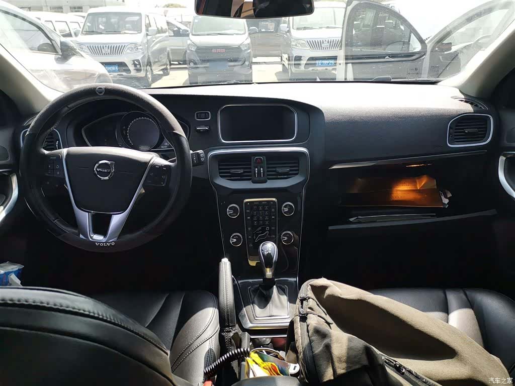 Volvo V40, 2018 6