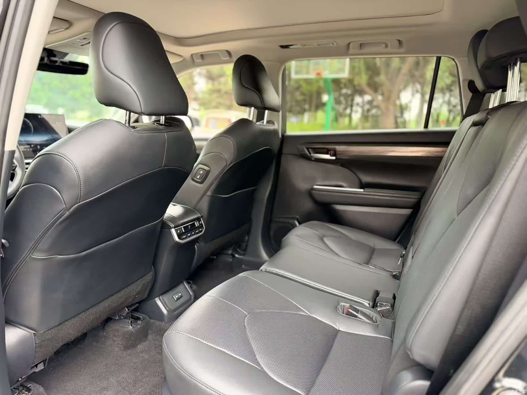 Toyota Highlander, 2026 6