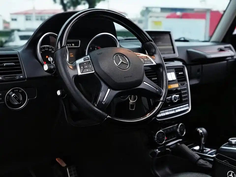 Mercedes-Benz G-class