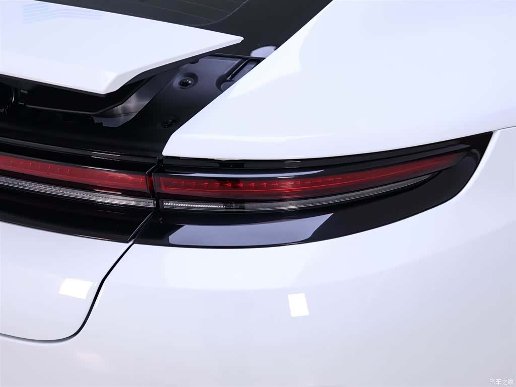Porsche Panamera, 2024 9