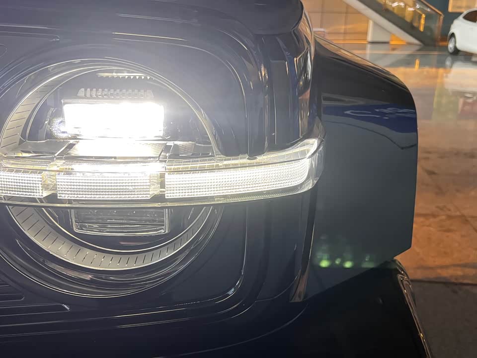 CrossBoundary Co-creation tank 300