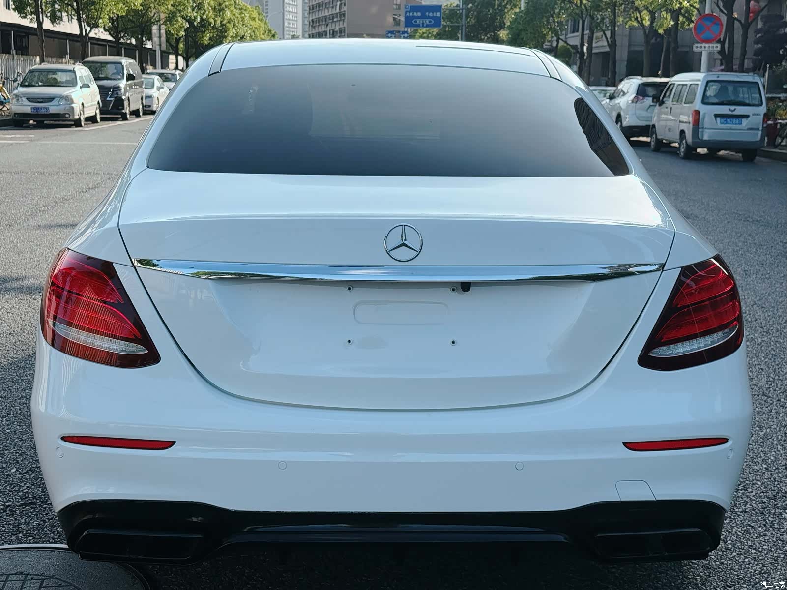 Mercedes-Benz E-Class, 2018 6