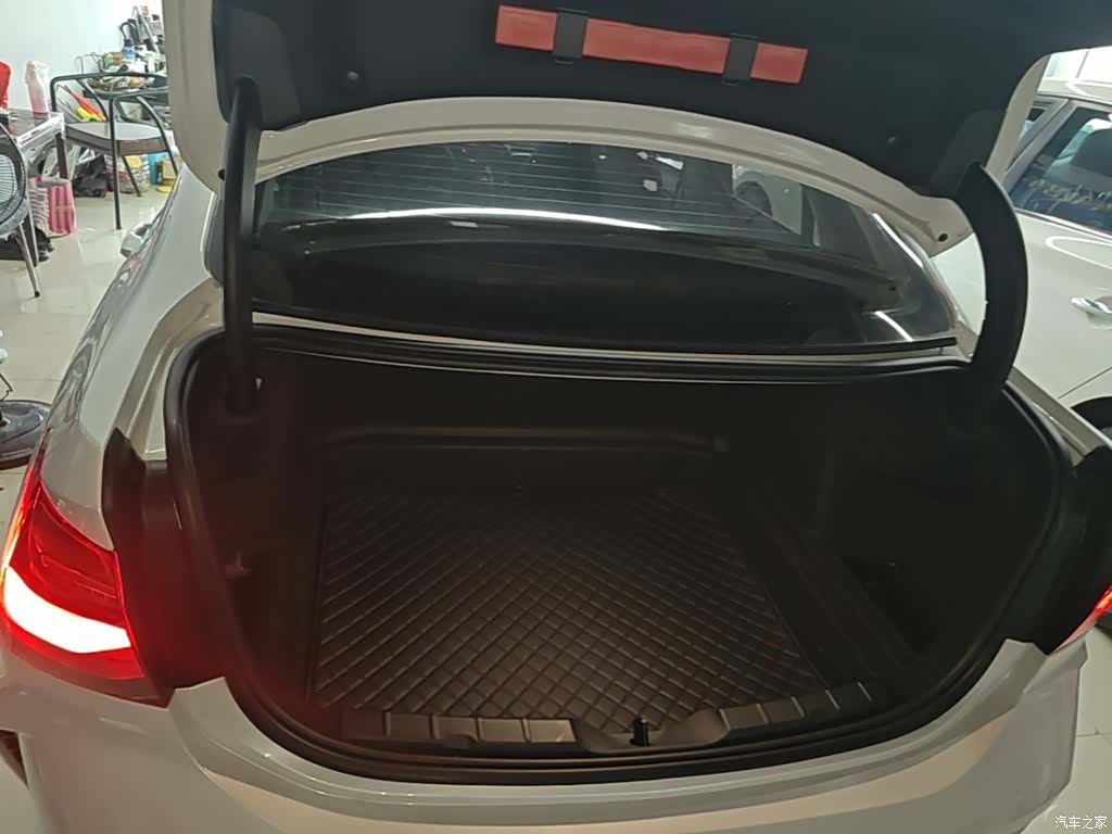BMW 1 Series, 2023 19