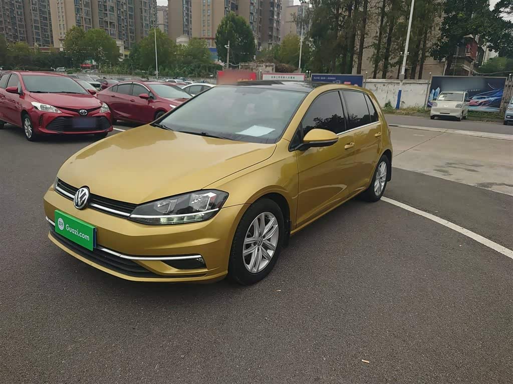 Volkswagen Golf