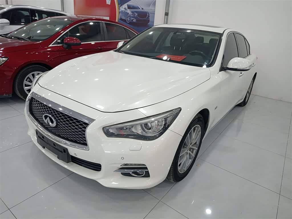 Infiniti Q50L