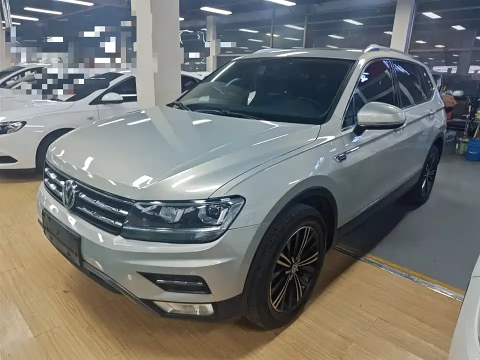 Volkswagen Tiguan L
