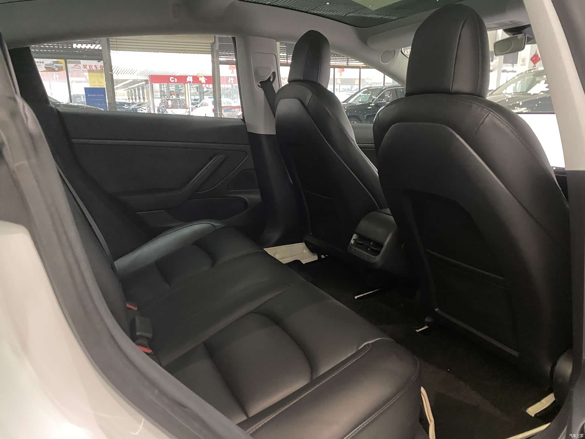 Tesla Model 3, 2020 9
