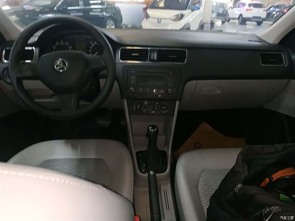 Skoda Rapid, 2016 все фото